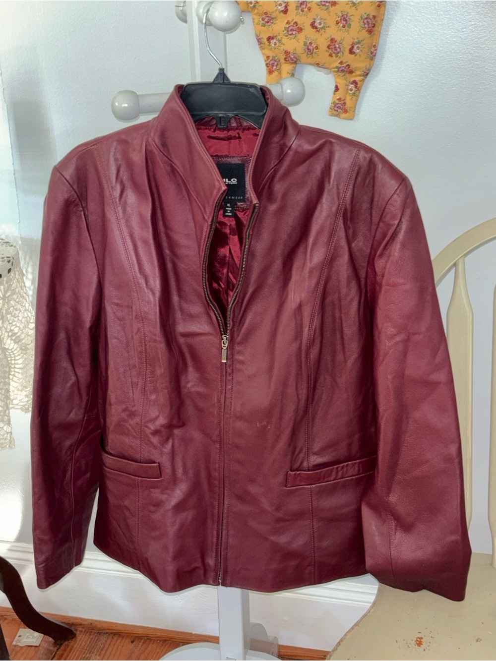 JLC New York Sz XL Burgundy Leather Zip Jacket